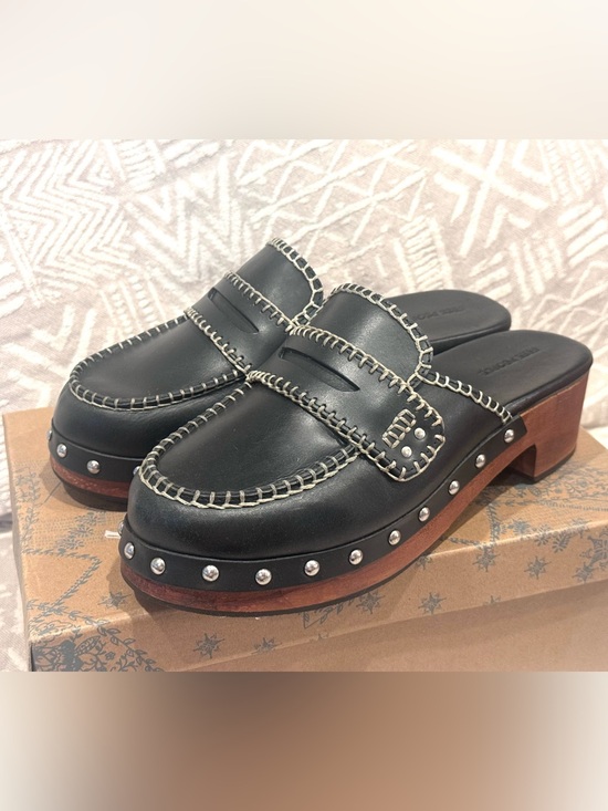 Free People Shoes - Free People Blanket Stitch Clogs Black Leather Studded Mule Clogs 8.5